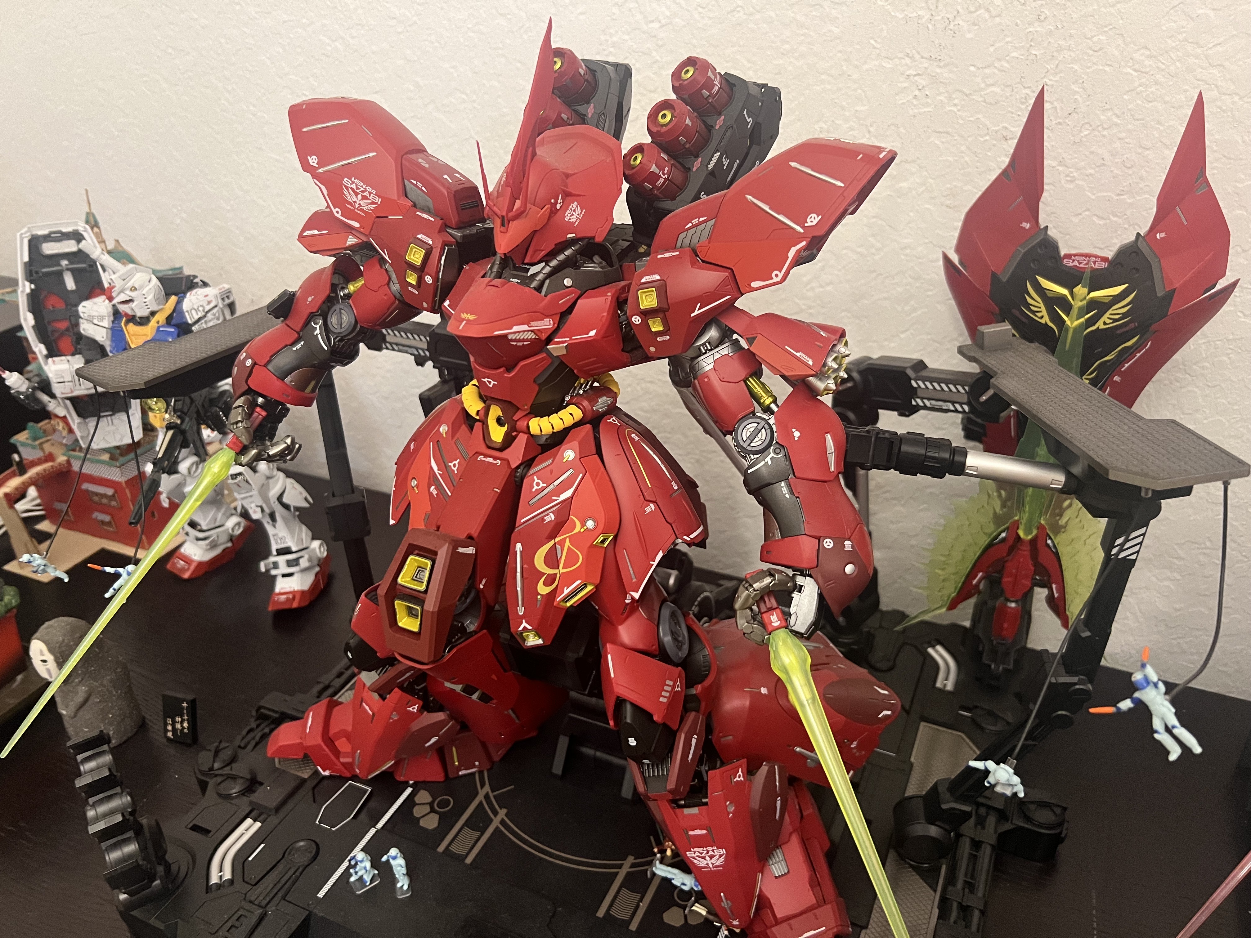 Metal Structure Sazabi